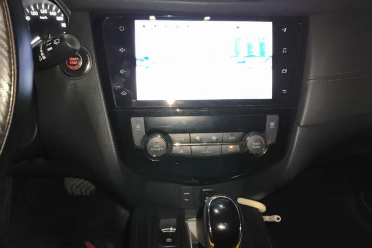 Used Nissan X-Trail 2021 2.0L CVT 2WD XL ITS Comfort Commemorative Edition Audio And AC Panel