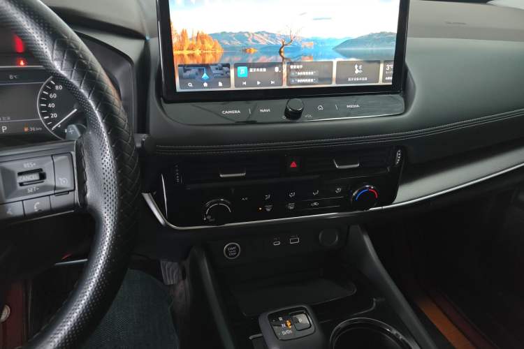 Used Nissan X-Trail 2021 VC-Turbo 300 CVT 2WD Comfort Edition Audio And AC Panel