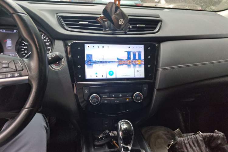 Used Nissan X-Trail 2021 2.0L CVT 2WD XL ITS Comfort Commemorative Edition Audio And AC Panel