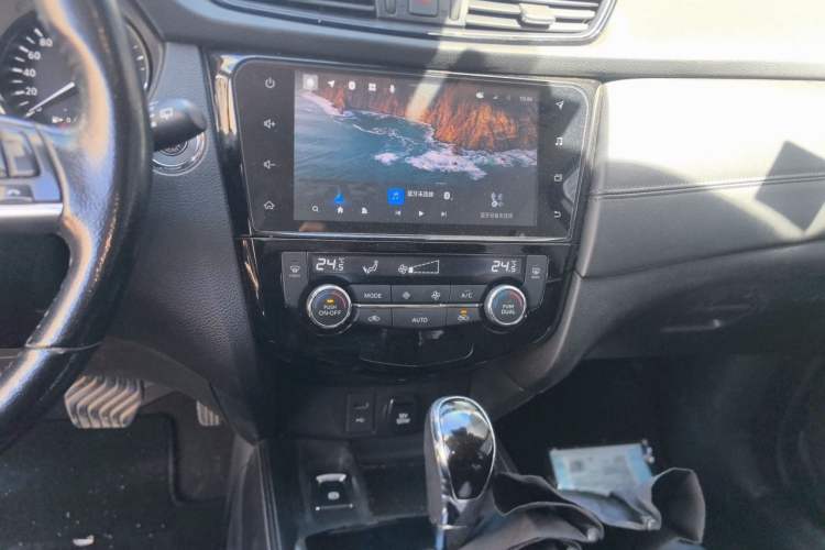 Used Nissan X-Trail 2021 2.0L CVT 2WD XL ITS Comfort Commemorative Edition Audio And AC Panel