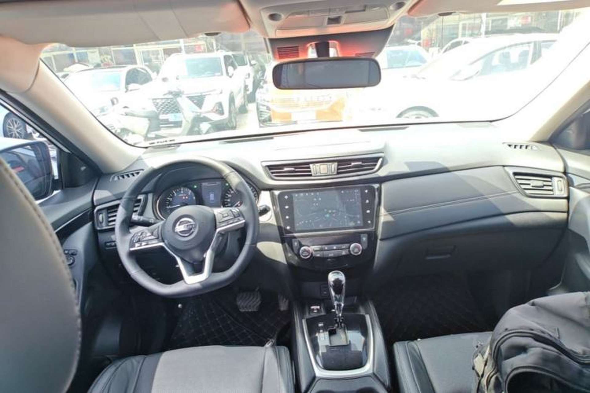 Used Nissan X-Trail 2021 2.0L CVT 2WD XL Premium Commemorative Edition Center Console