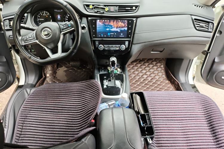 Used Nissan X-Trail 2021 2.5L CVT 4WD XL ITS Luxury Commemorative Edition Center Console