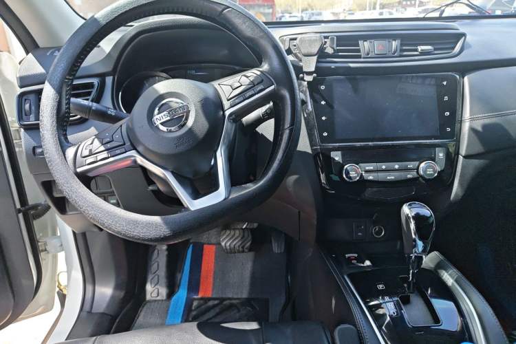 Used Nissan X-Trail 2021 2.0L CVT 2WD XL Premium Commemorative Edition Center Console