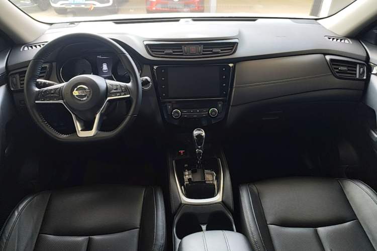 Used Nissan X-Trail 2021 2.0L CVT 2WD XL Premium SmartConnect Deluxe Edition Center Console