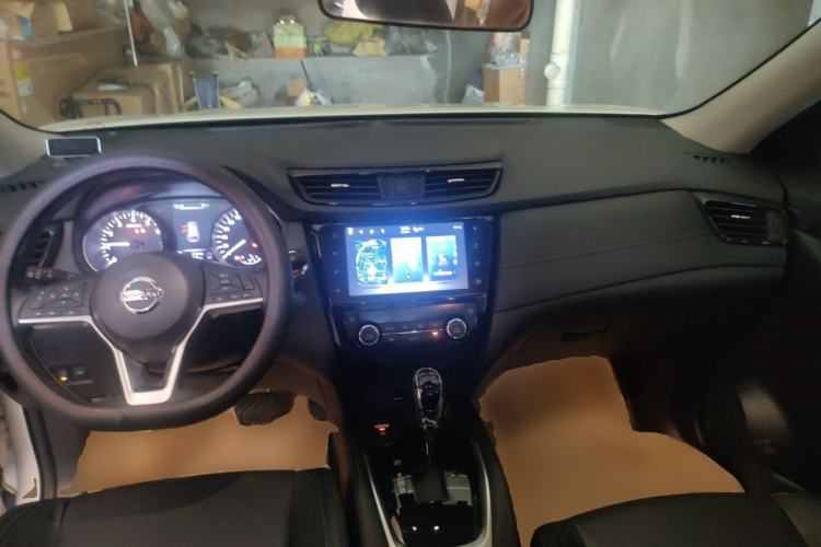Used Nissan X-Trail 2021 2.0L CVT 2WD XL ITS SmartConnect Comfort Edition Center Console
