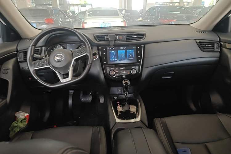 Used Nissan X-Trail 2021 2.0L CVT 2WD XL Premium SmartConnect Deluxe Edition Center Console