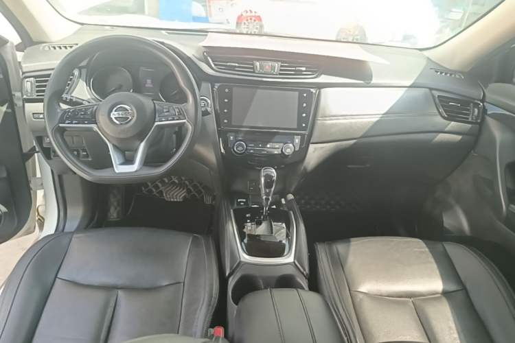 Used Nissan X-Trail 2021 2.5L CVT 4WD XL SmartConnect Leading Edition Center Console