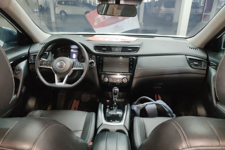 Used Nissan X-Trail 2021 2.0L CVT 2WD XL Premium Commemorative Edition Center Console