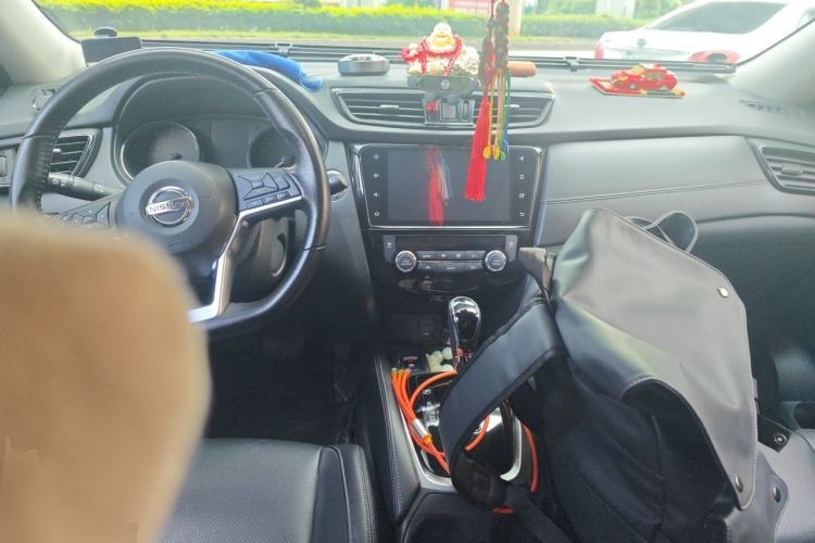 Used Nissan X-Trail 2021 2.0L CVT 2WD XL ITS SmartConnect Comfort Edition Center Console