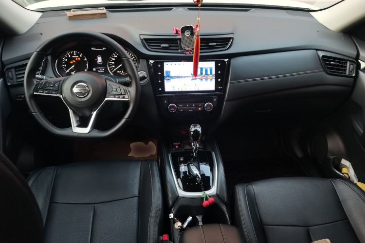 Used Nissan X-Trail 2021 2.0L CVT 2WD XL Premium SmartConnect Deluxe Edition Center Console
