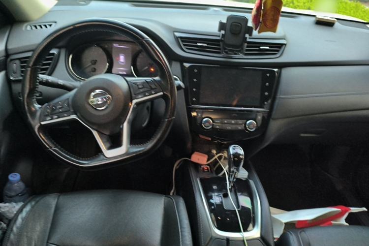 Used Nissan X-Trail 2021 2.0L CVT 2WD XL ITS SmartConnect Comfort Edition Center Console