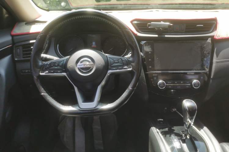 Used Nissan X-Trail 2021 2.0L CVT 2WD XL ITS SmartConnect Comfort Edition Center Console