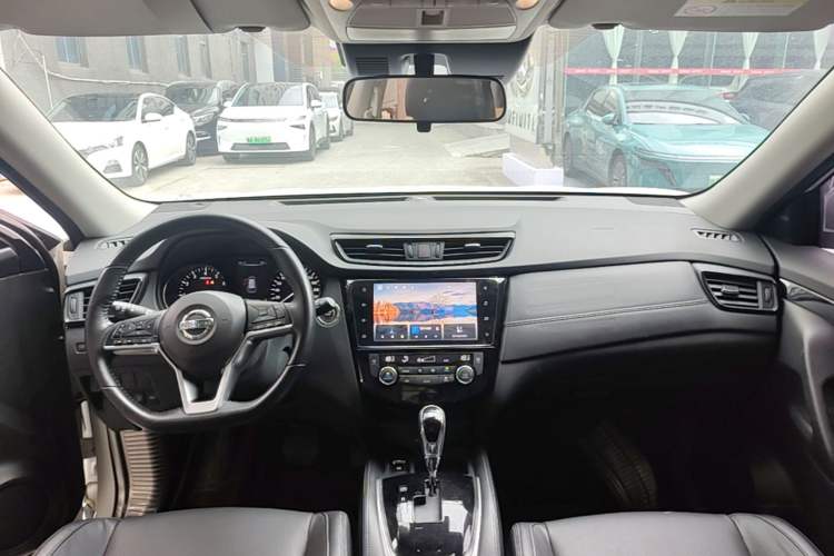 Used Nissan X-Trail 2021 2.0L CVT 2WD XL Premium Commemorative Edition Center Console