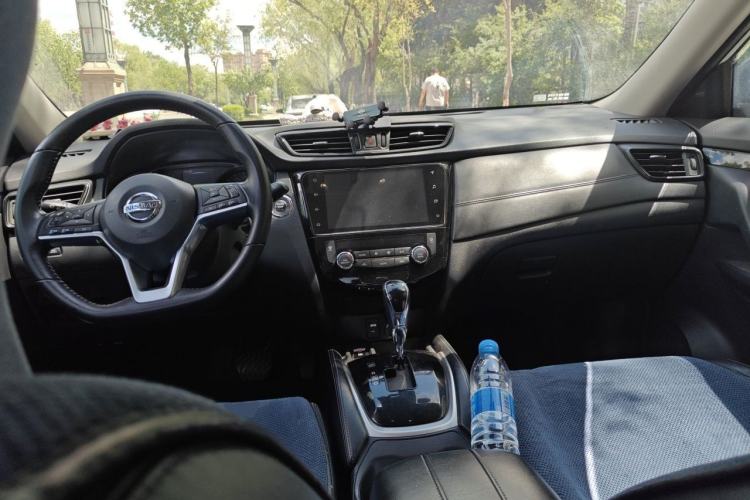 Used Nissan X-Trail 2021 2.0L CVT 2WD XL ITS SmartConnect Comfort Edition Center Console