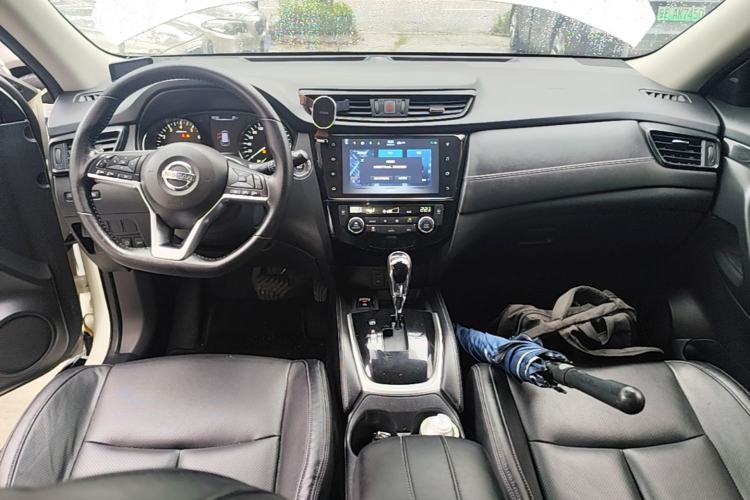 Used Nissan X-Trail 2021 2.0L CVT 2WD XL Premium Commemorative Edition Center Console