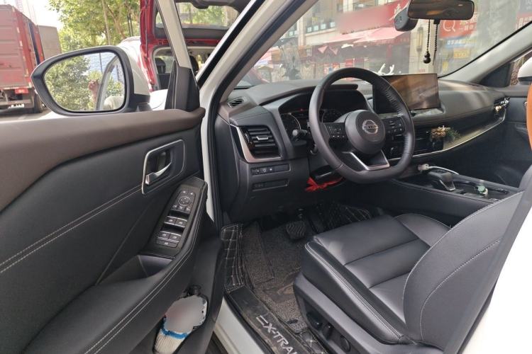 Used Nissan X-Trail 2021 VC-Turbo 300 CVT 2WD Luxury Edition Driver Seat