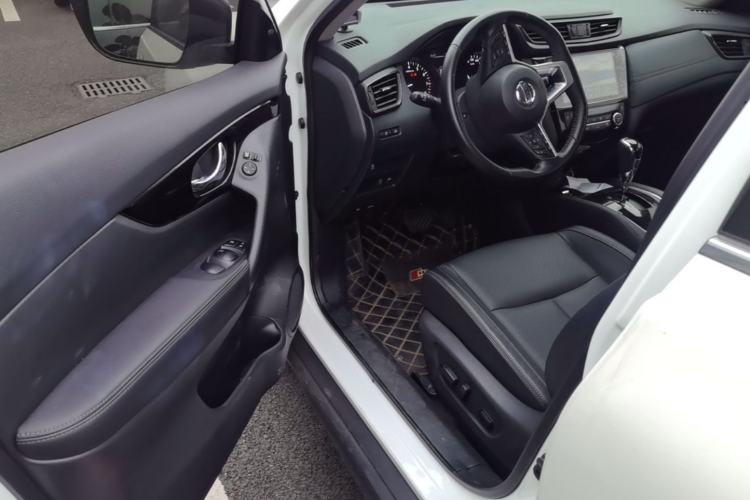 Used Nissan X-Trail 2021 2.0L CVT 2WD XL Premium Commemorative Edition Driver Seat