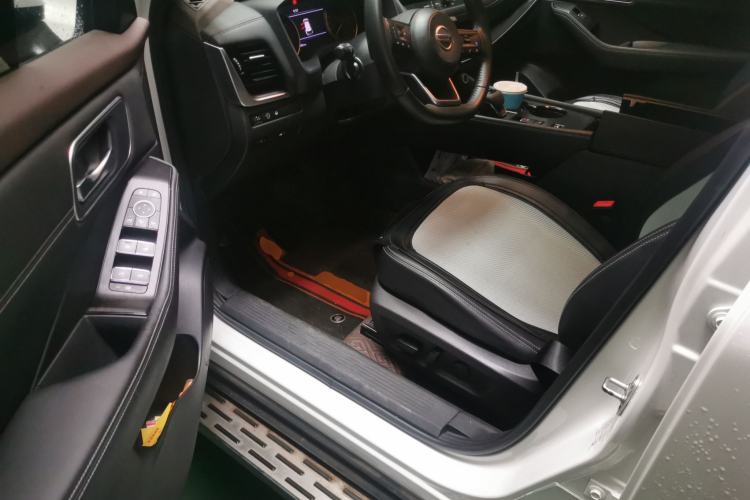 Used Nissan X-Trail 2021 VC-Turbo 300 CVT 2WD Luxury Edition Driver Seat