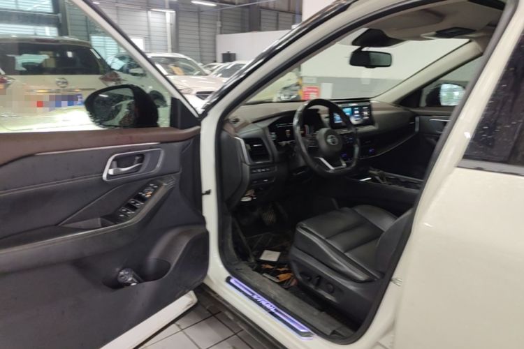 Used Nissan X-Trail 2021 VC-Turbo 300 CVT 4WD Ultimate Edition Driver Seat