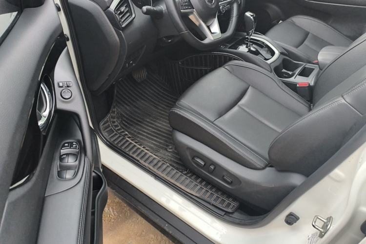 Used Nissan X-Trail 2021 2.0L CVT 2WD XL Premium Commemorative Edition Driver Seat