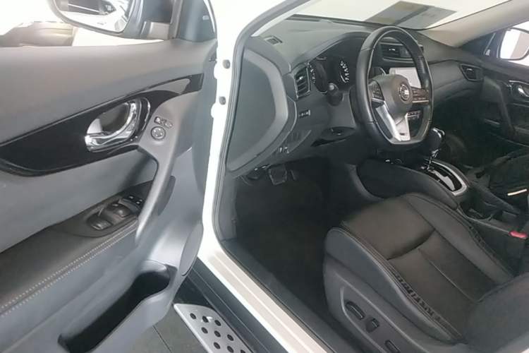 Used Nissan X-Trail 2021 2.0L CVT 2WD XL Premium Commemorative Edition Driver Seat