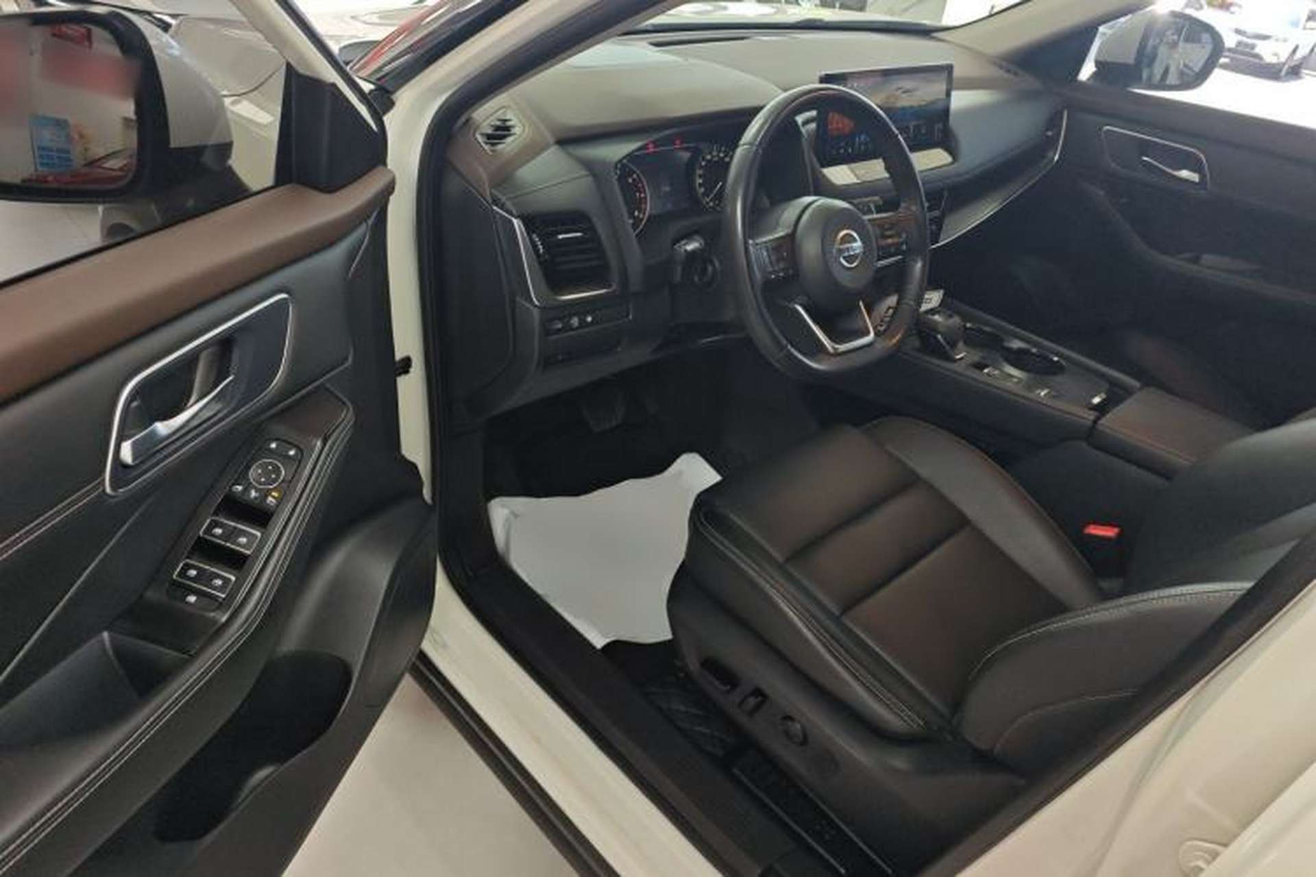 Used Nissan X-Trail 2021 VC-Turbo 300 CVT 2WD Luxury Edition Driver Seat