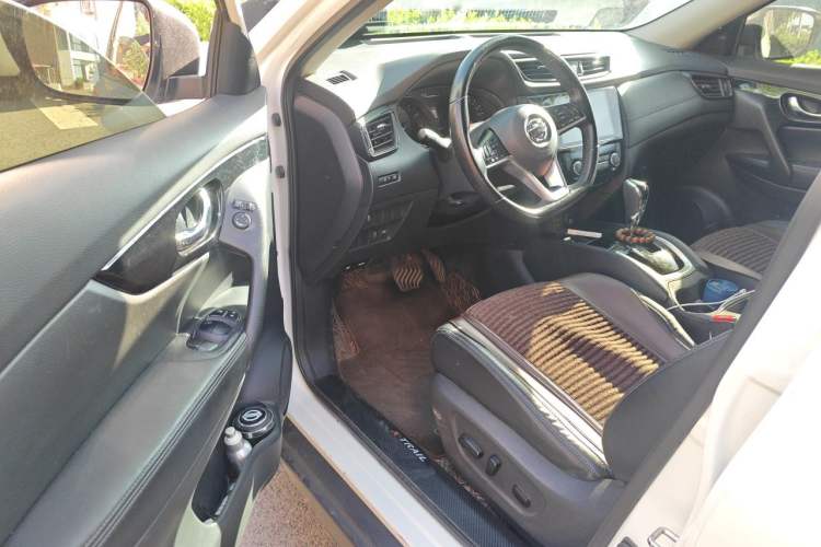 Used Nissan X-Trail 2021 2.0L CVT 2WD XL Premium SmartConnect Deluxe Edition Driver Seat