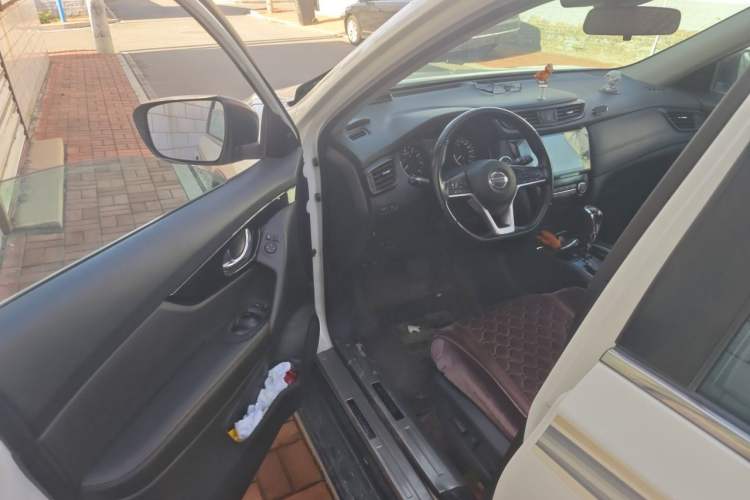 Used Nissan X-Trail 2021 2.0L CVT 2WD XL Premium SmartConnect Deluxe Edition Driver Seat