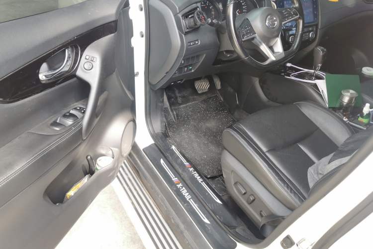 Used Nissan X-Trail 2021 2.0L CVT 2WD XL ITS SmartConnect Comfort Edition Driver Seat