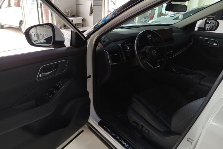 Used Nissan X-Trail 2021 VC-Turbo 300 CVT 2WD Luxury Edition Driver Seat