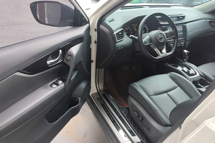 Used Nissan X-Trail 2021 2.0L CVT 2WD XL Premium Commemorative Edition Driver Seat