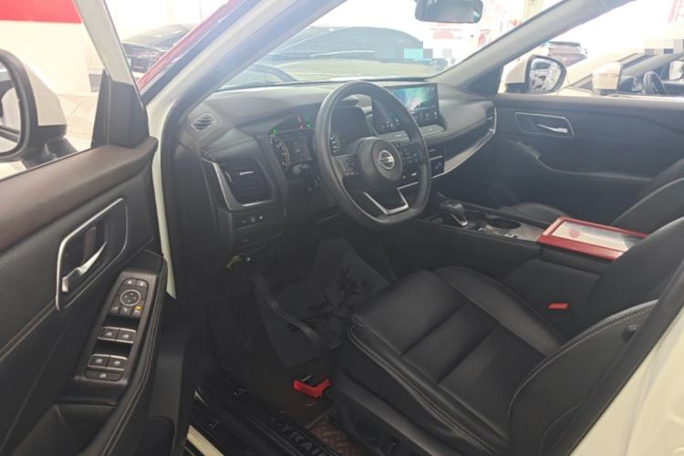 Used Nissan X-Trail 2021 VC-Turbo 300 CVT 2WD Luxury Edition Driver Seat