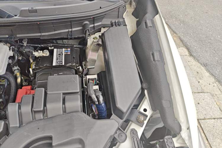 Used Nissan X-Trail 2021 2.0L CVT 2WD XL ITS SmartConnect Comfort Edition Engine Bay Left