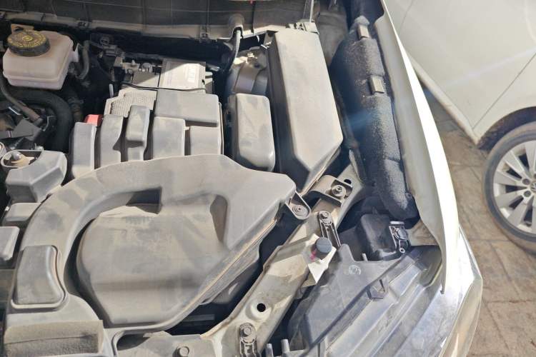 Used Nissan X-Trail 2021 2.0L CVT 2WD XL Premium SmartConnect Deluxe Edition Engine Bay Left