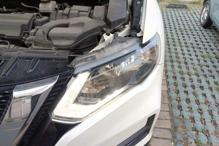 Used Nissan X-Trail 2021 2.0L CVT 2WD XL ITS SmartConnect Comfort Edition Engine Bay Left