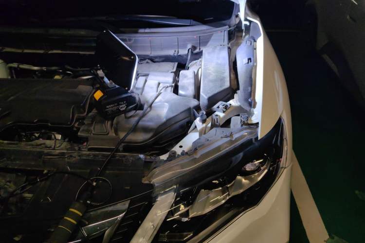 Used Nissan X-Trail 2021 2.0L CVT 2WD XL Premium SmartConnect Deluxe Edition Engine Bay Left