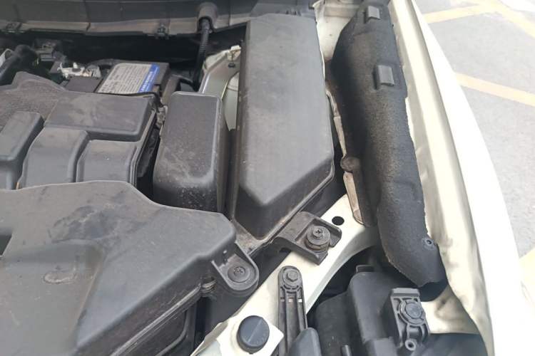 Used Nissan X-Trail 2021 2.0L CVT 2WD XL Premium Commemorative Edition Engine Bay Left