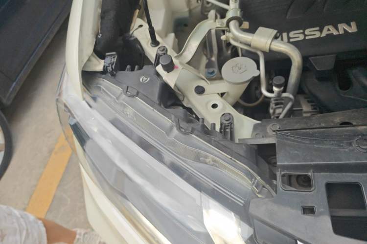 Used Nissan X-Trail 2021 2.0L CVT 2WD XL ITS SmartConnect Comfort Edition Engine Bay Right