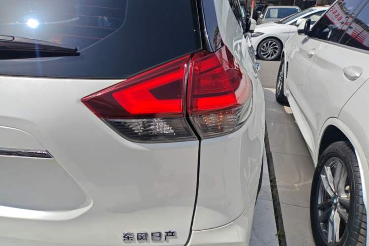 Used Nissan X-Trail 2021 2.0L CVT 2WD XL Premium Commemorative Edition Exterior 3