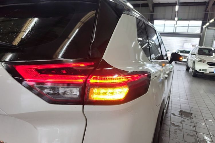 Used Nissan X-Trail 2021 VC-Turbo 300 CVT 4WD Ultimate Edition Exterior 3