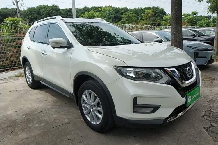 Used Nissan X-Trail 2021 2.0L CVT 2WD XL ITS SmartConnect Comfort Edition Front Right 45 Deg