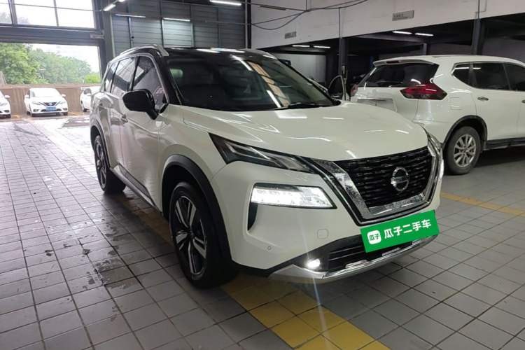 Used Nissan X-Trail 2021 VC-Turbo 300 CVT 4WD Ultimate Edition Front Right 45 Deg