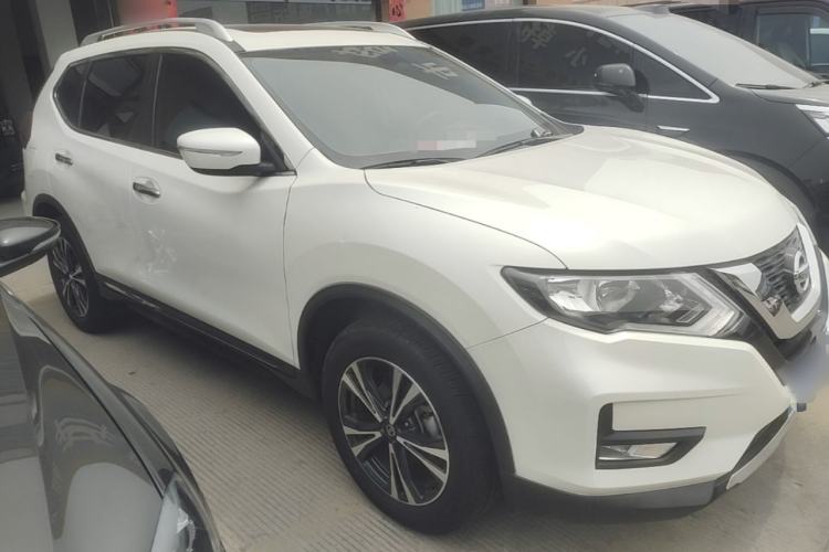 Used Nissan X-Trail 2021 2.5L CVT 4WD XL SmartConnect Leading Edition Front Right 45 Deg
