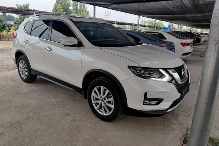 Used Nissan X-Trail 2021 2.0L CVT 2WD XL Premium SmartConnect Deluxe Edition Front Right 45 Deg