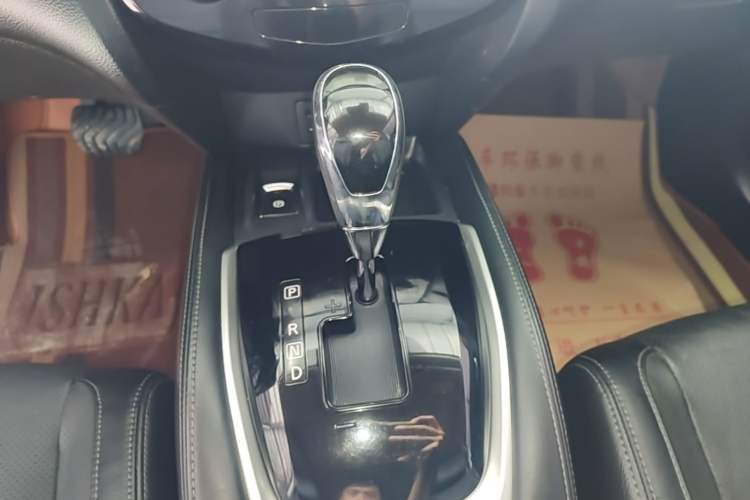 Used Nissan X-Trail 2021 2.0L CVT 2WD XL Premium SmartConnect Deluxe Edition Gear Lever