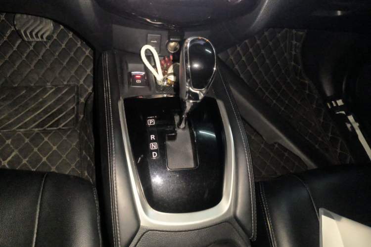 Used Nissan X-Trail 2021 2.0L CVT 2WD XL ITS SmartConnect Comfort Edition Gear Lever