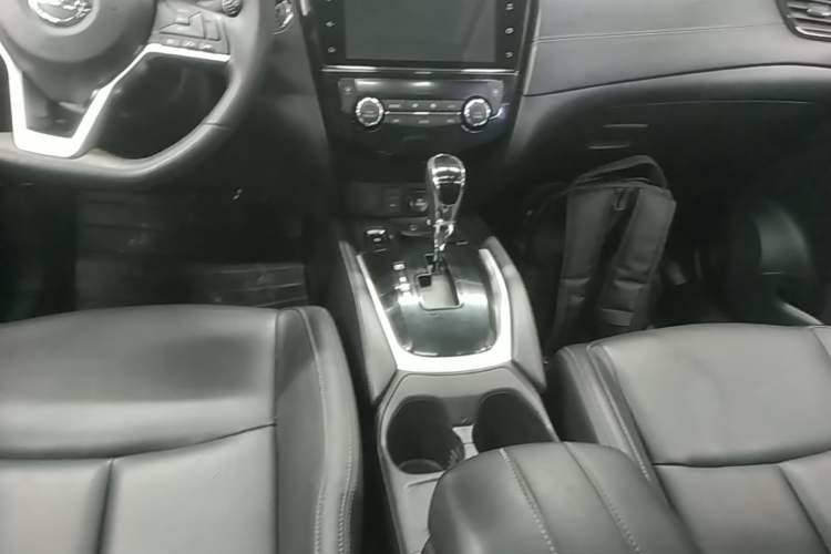 Used Nissan X-Trail 2021 2.0L CVT 2WD XL ITS Comfort Commemorative Edition Gear Lever