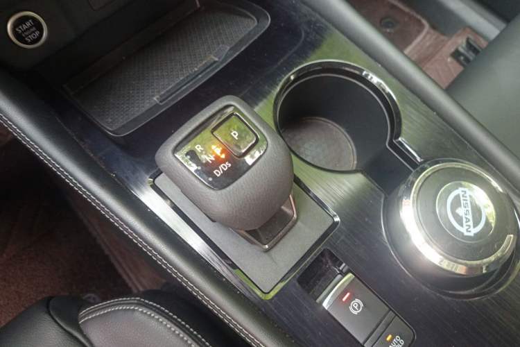 Used Nissan X-Trail 2021 VC-Turbo 300 CVT 2WD Luxury Edition Gear Lever