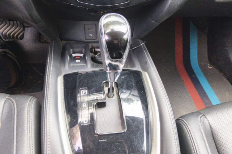Used Nissan X-Trail 2021 2.5L CVT 4WD XL SmartConnect Leading Edition Gear Lever