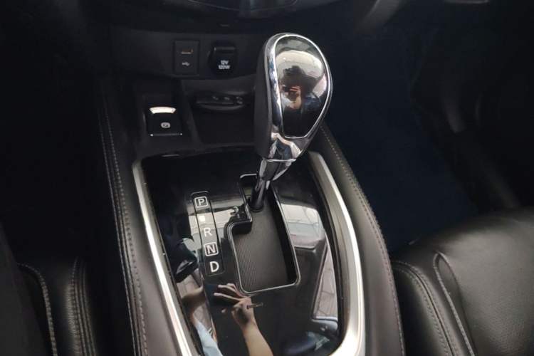 Used Nissan X-Trail 2021 2.0L CVT 2WD XE Fashion Edition Gear Lever